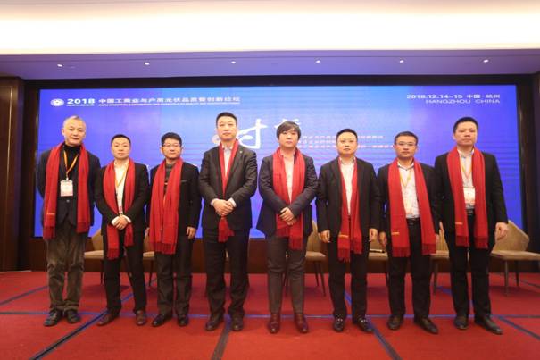 2413202272.jpg 2413202272.jpg