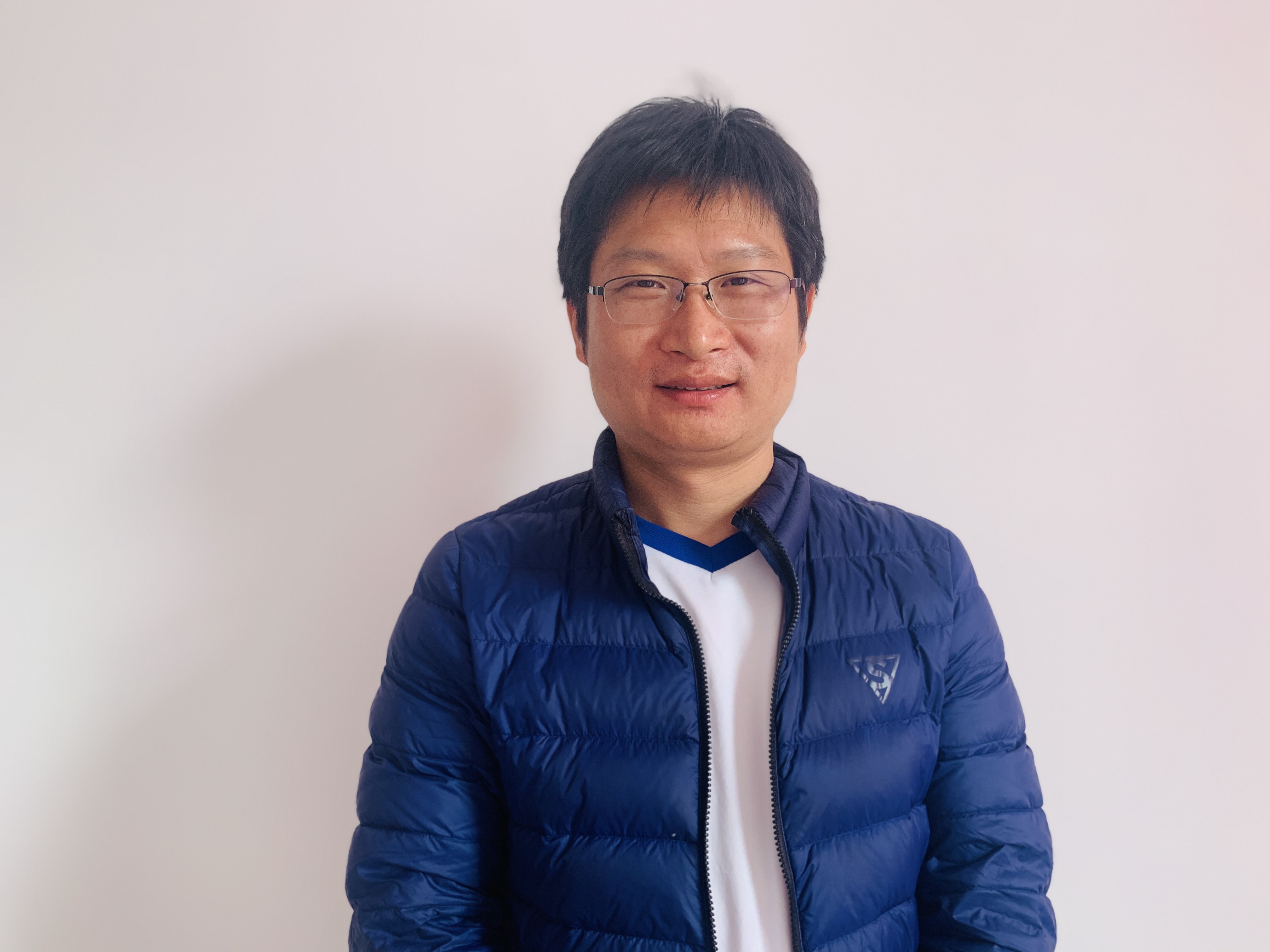 王龍華.jpg 王龍華.jpg